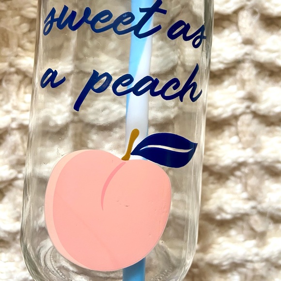 NWT Draper James Glass Bottle with Straw Sweet as a Peach - Picture 2 of 4